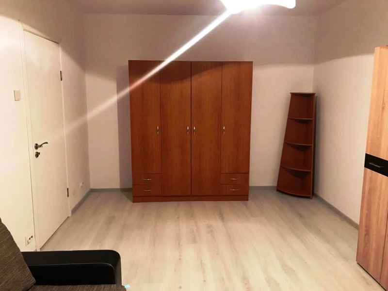 Muncii, Mihai Bravu,