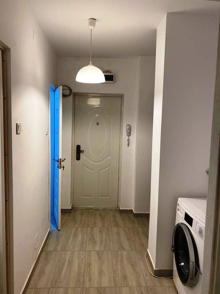 Muncii, Mihai Bravu,