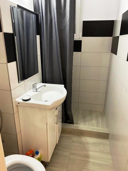 Muncii, Mihai Bravu,